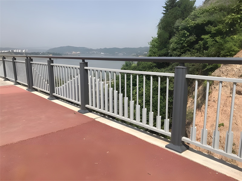 本周省内建筑人行道栏杆市场价格继续震荡走强 本周省内建筑人行道栏杆市场价格继续震荡走强